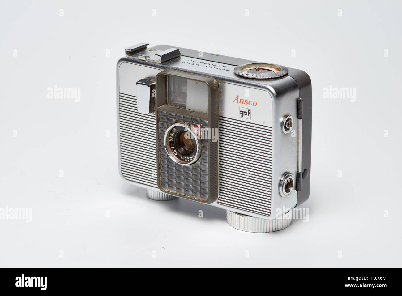 Die Ansco Memo II Automatic ist eine 35mm Half-Frame-Kamera Ansco 1967 eingeführten. Die Memo II und die Ansco Memo vollautomatische von 1963 sind Stockfoto