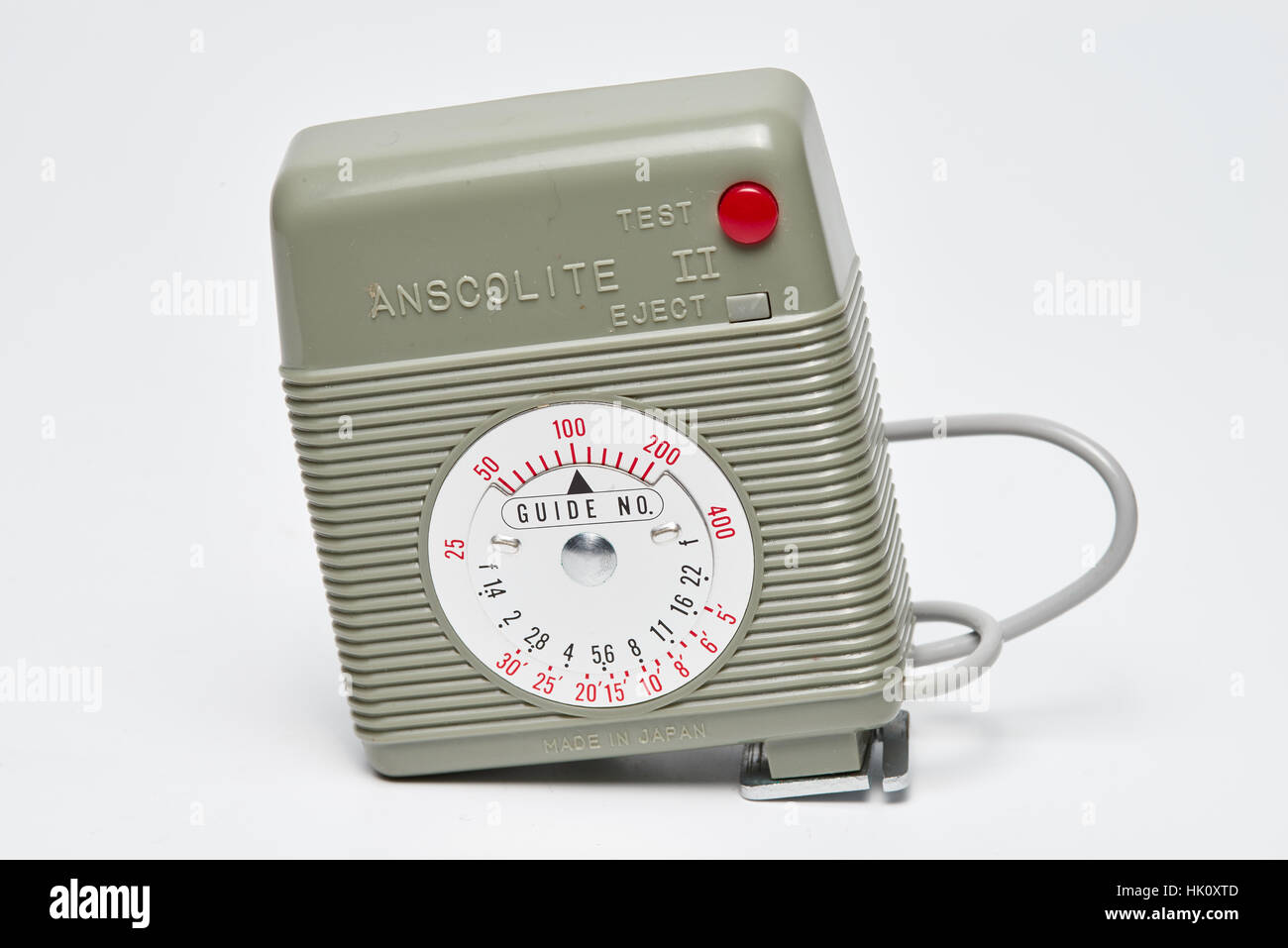 Zu Beginn der 1960er Jahre konnte dieser Blitz mit Kit mit dem Ansco Memo II (identisch zu Ricoh Auto-Hälfte) geliefert werden. Die Synchronisation erfolgt durch Stockfoto