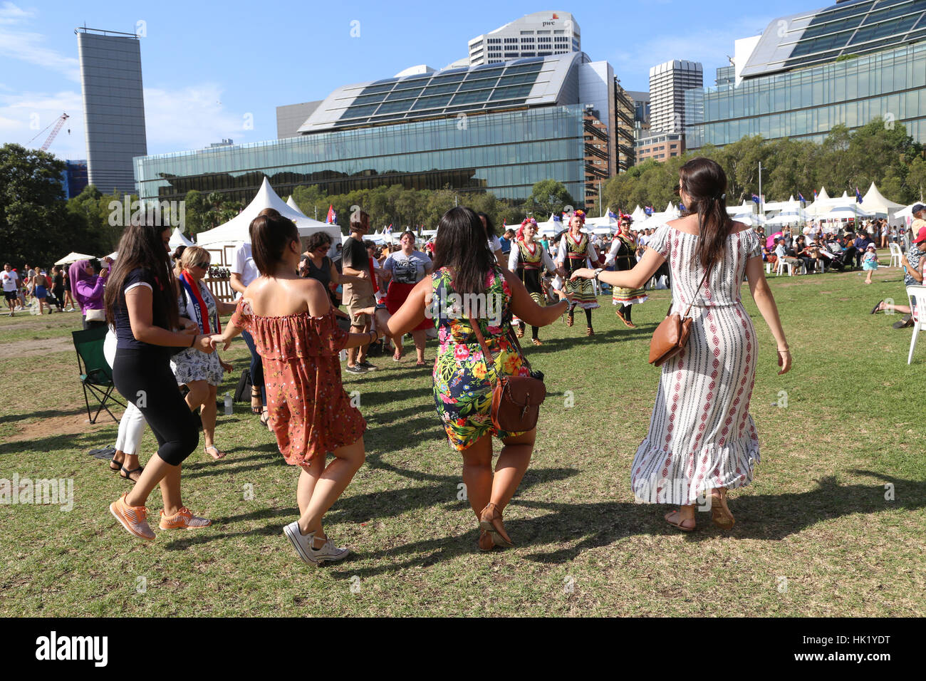 Sydney, Australien. 4. Februar 2017. Der serbische Festival Sydney abgehaltenen Tumbalong Park, Darling Harbour, Vitrinen traditionelle serbische Kultur und Kulinarik. Bildnachweis: Richard Milnes/Alamy Live-Nachrichten Stockfoto