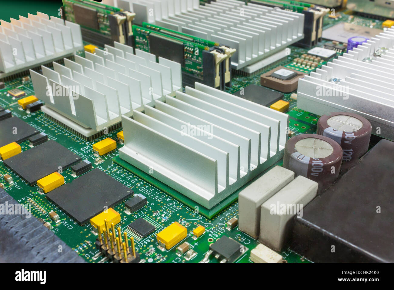 Selektiven Fokus auf elektronischen Brett mit großen Kühlkörper Stockfoto