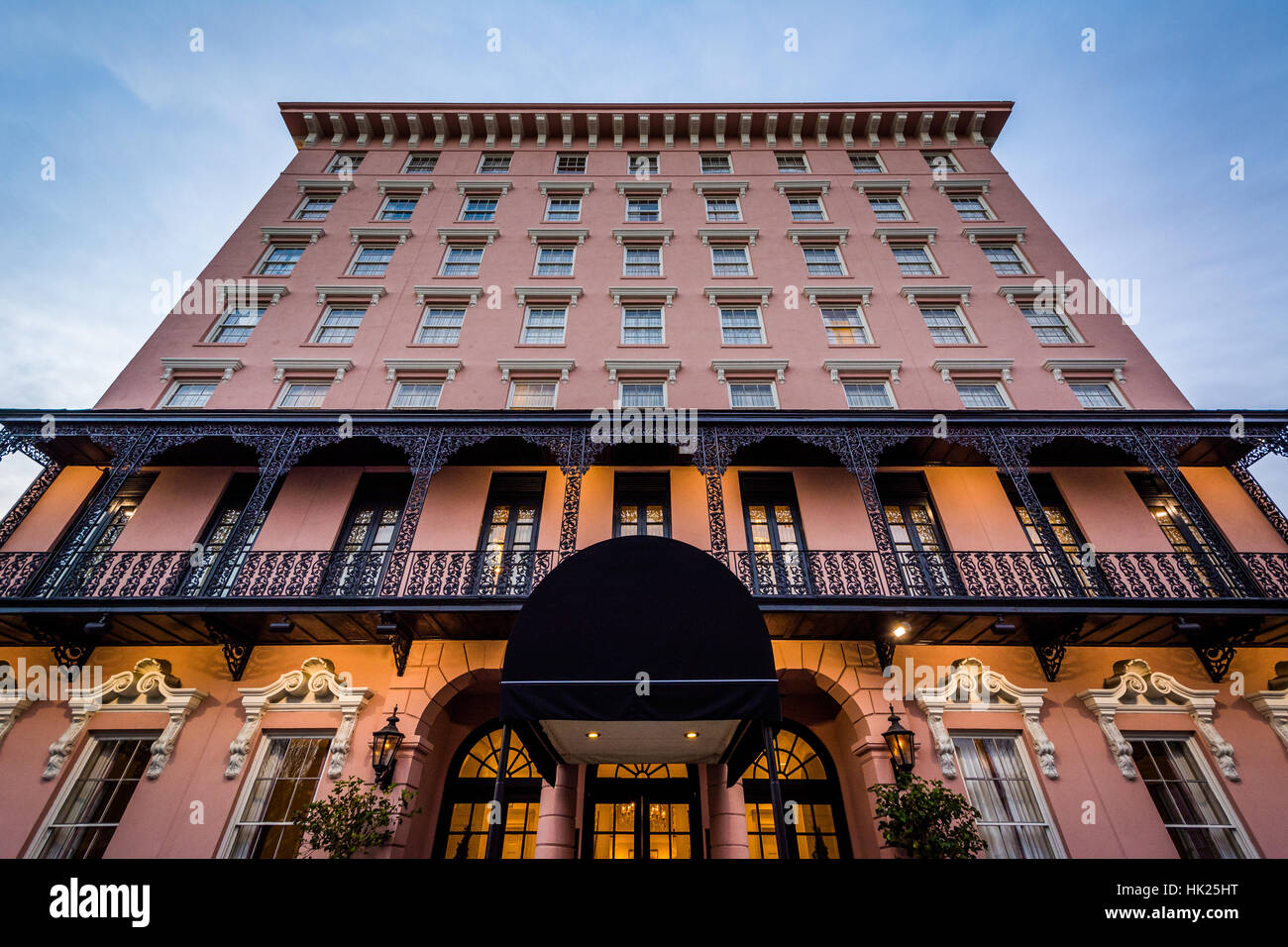 Historischen rosa Gebäude in Charleston, South Carolina. Stockfoto