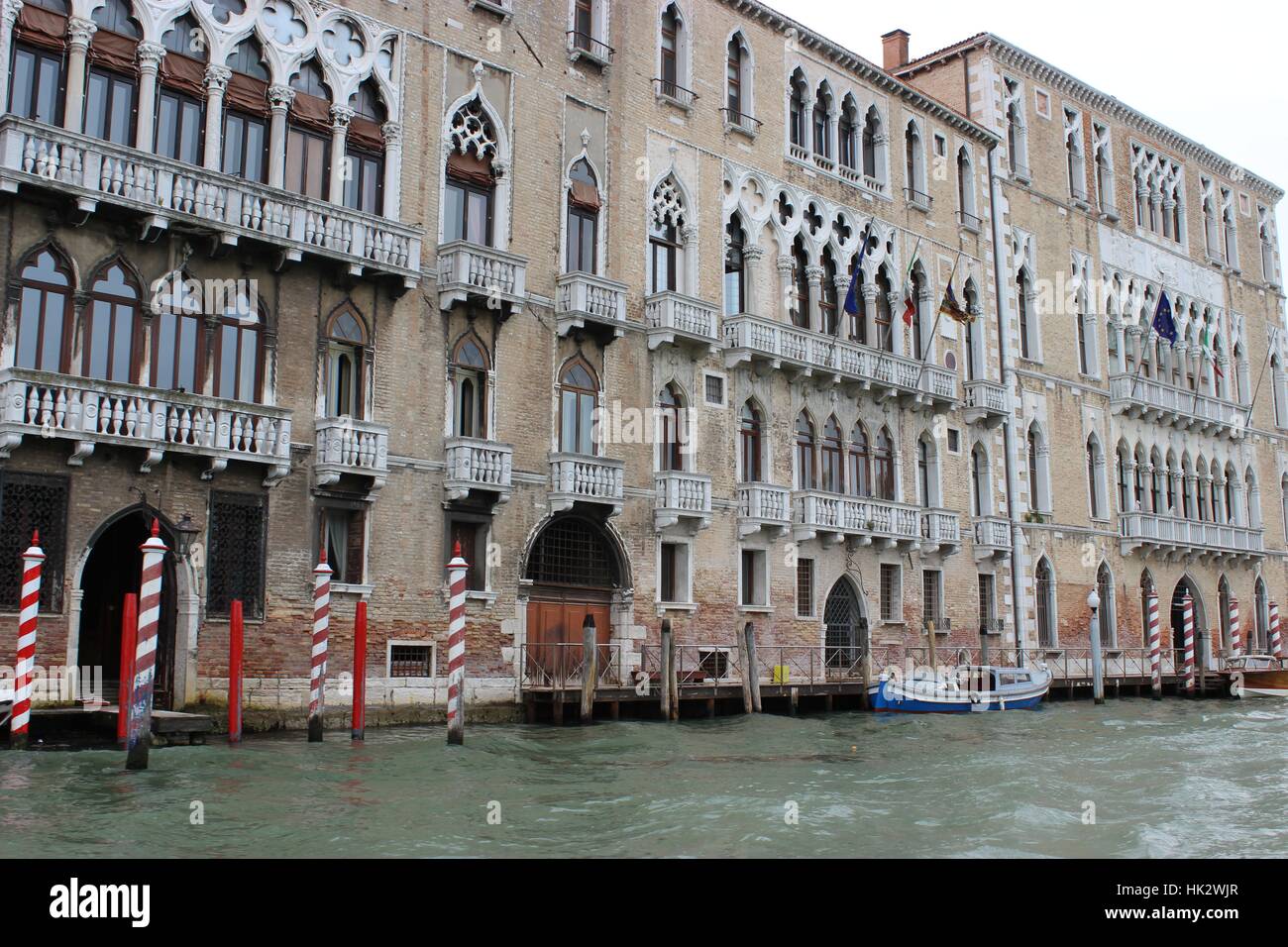 Prunkbau aus einer vergangenen Ära. Venedig, Canale Grande Stockfoto