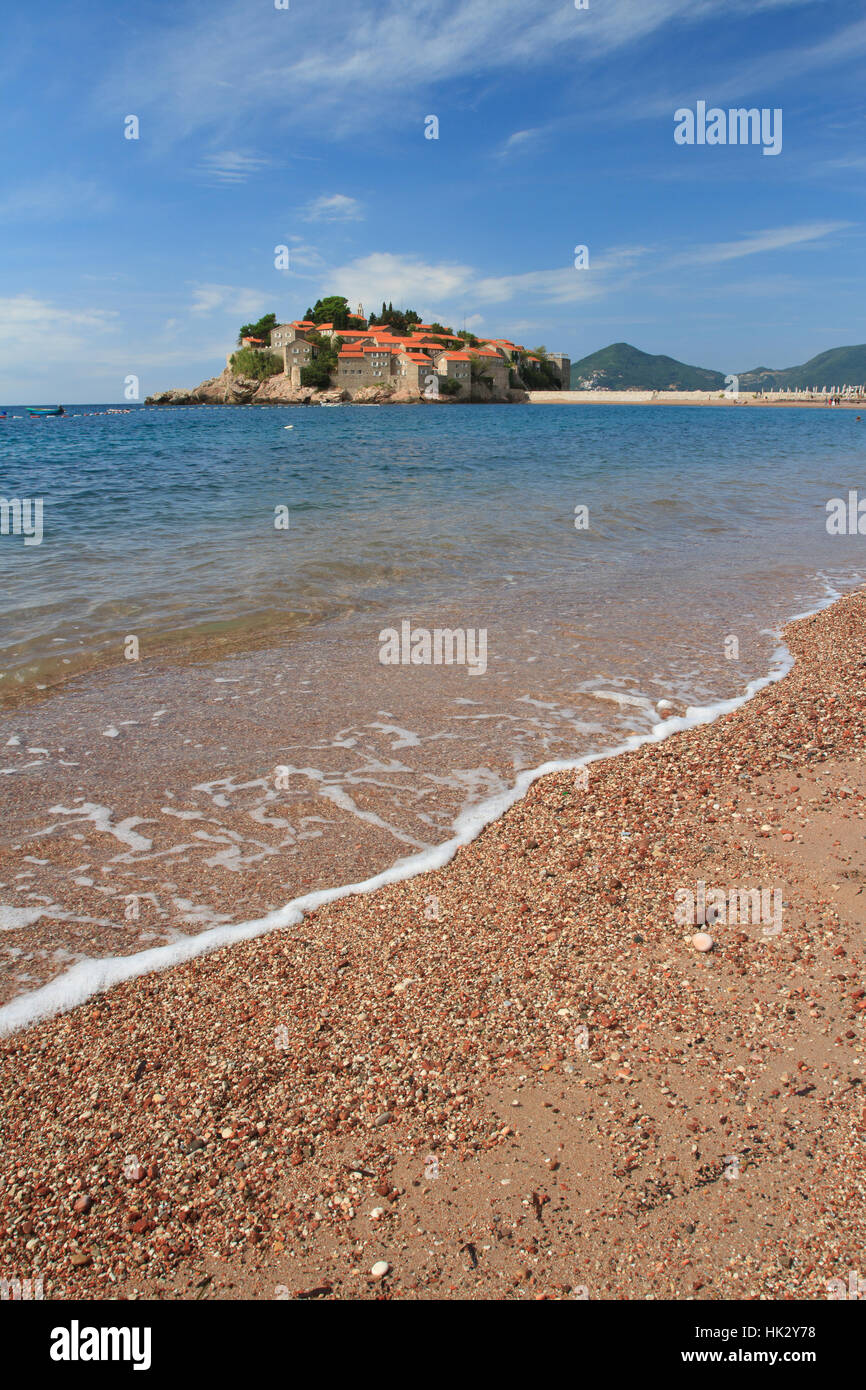 Schöne Seelandschaft in Montenegro. Insel Sveti Stefan Stockfoto