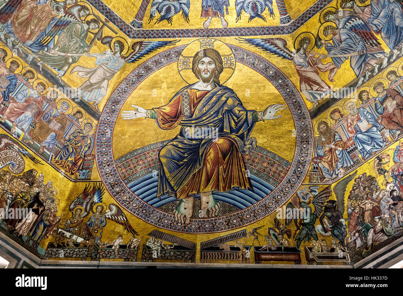 Detail der vergoldeten Mosaik Decke von Battistero di San Giovanni, Florenz, Toskana, Italien. Stockfoto