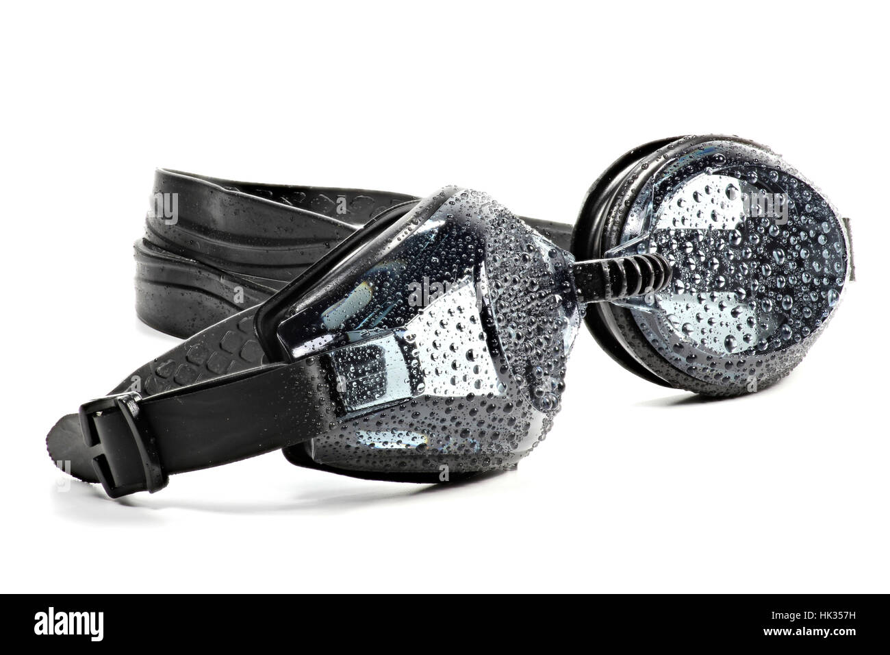 nassen Schwimmbrille isolierten auf weißen Hintergrund Stockfoto