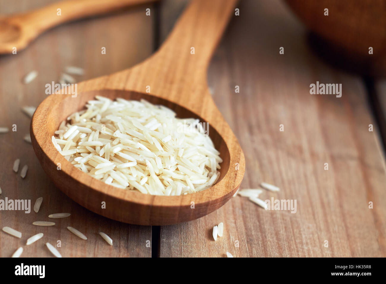 Ungekochter basmati reis -Fotos und -Bildmaterial in hoher Auflösung ...