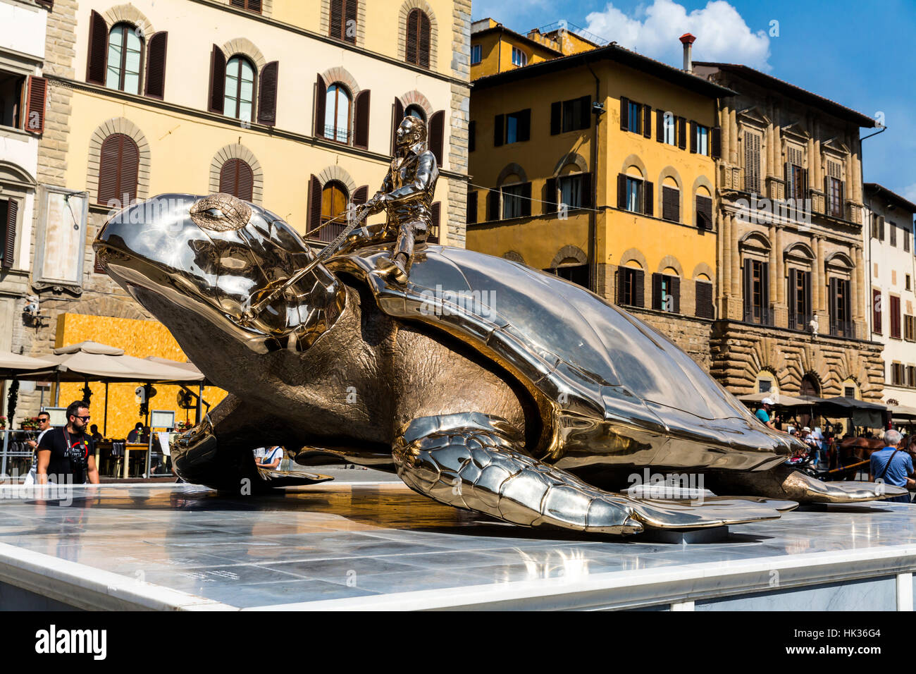 Jan Fabre ist auf der Suche nach Utopie Skulptur Teil des spirituellen Wachen Exibition, Florenz, Italien. Stockfoto