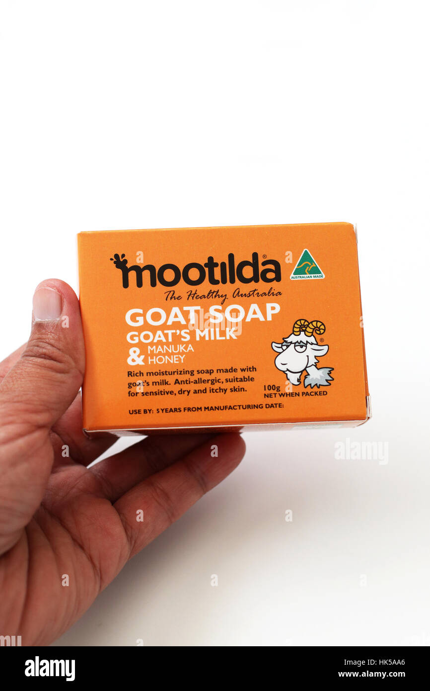 Australische Mootilda Ziege Seife aus Ziegenmilch und Manuka Honig isoliert vor weißem Hintergrund Stockfoto