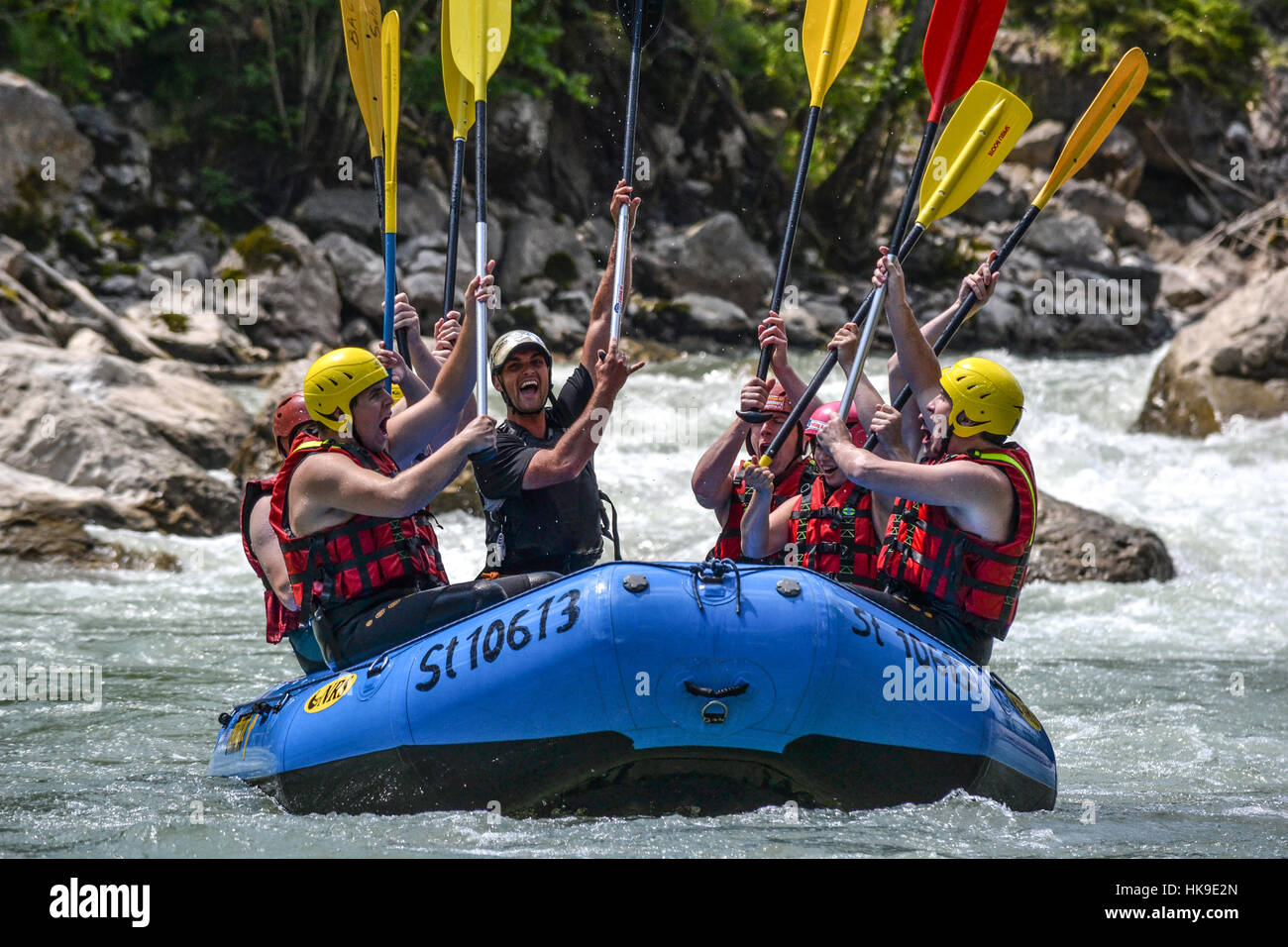 Rafting auf dem Fluss Enns, Österreich Stockfoto