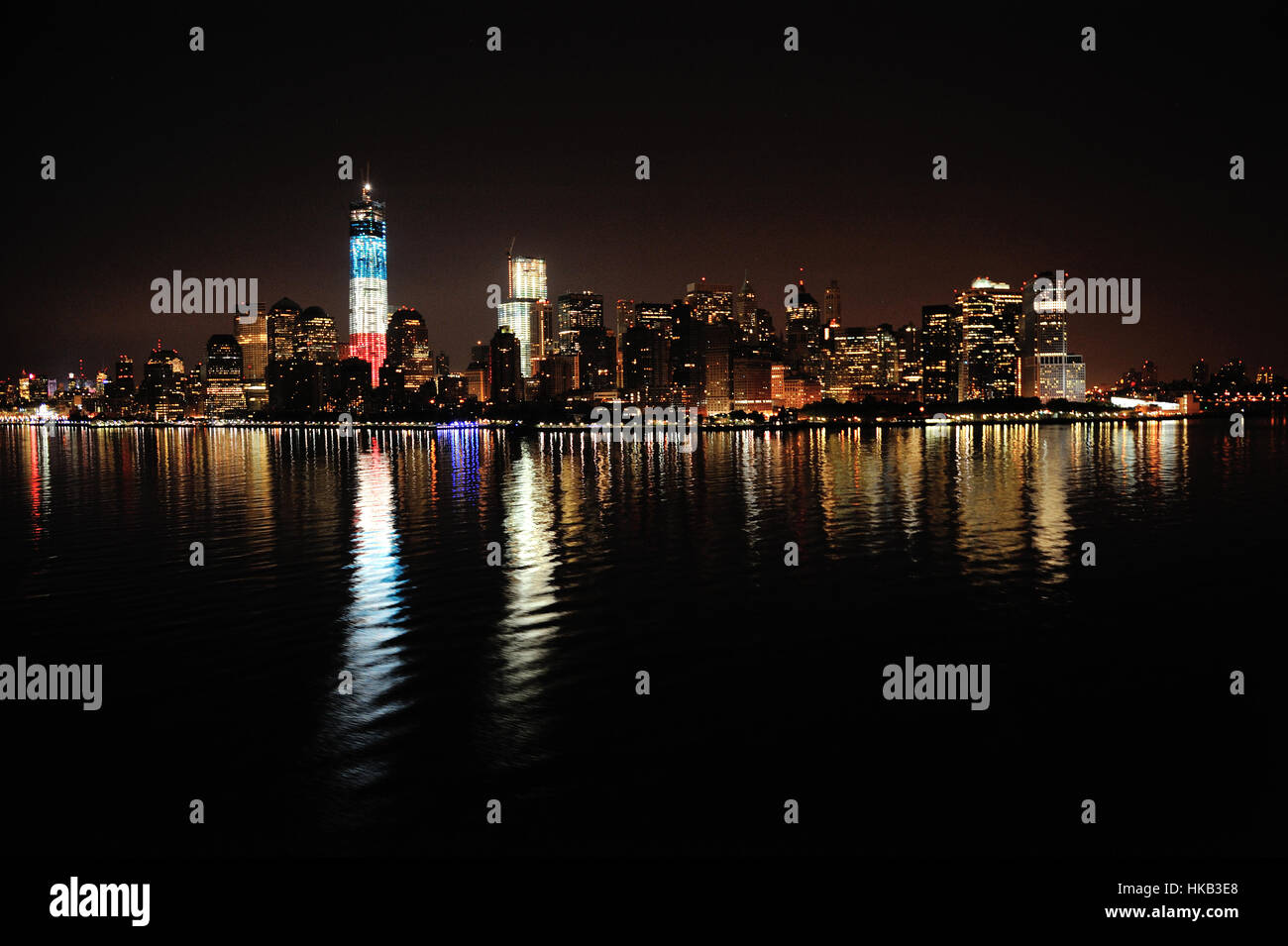 Die Insel Manhattan in der Nacht Stockfoto