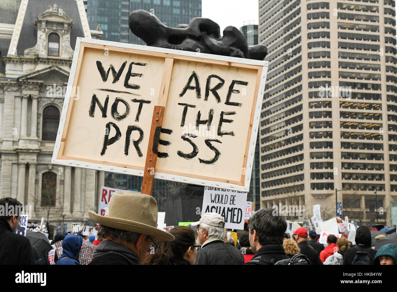 Philadelphia, Pennsylvania, USA. 26. Januar 2017. Demonstranten Rallye demonstrieren gegen die Republican Congressional Caucus und Präsident Trump Besuch in Philadelphia PA Credit: Ricky Fitchett/ZUMA Draht/Alamy Live News Stockfoto