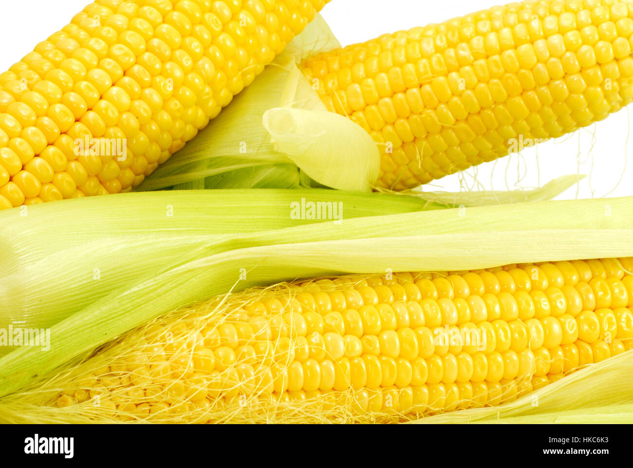 Frischen gelben Mais isoliert auf weiss Stockfoto