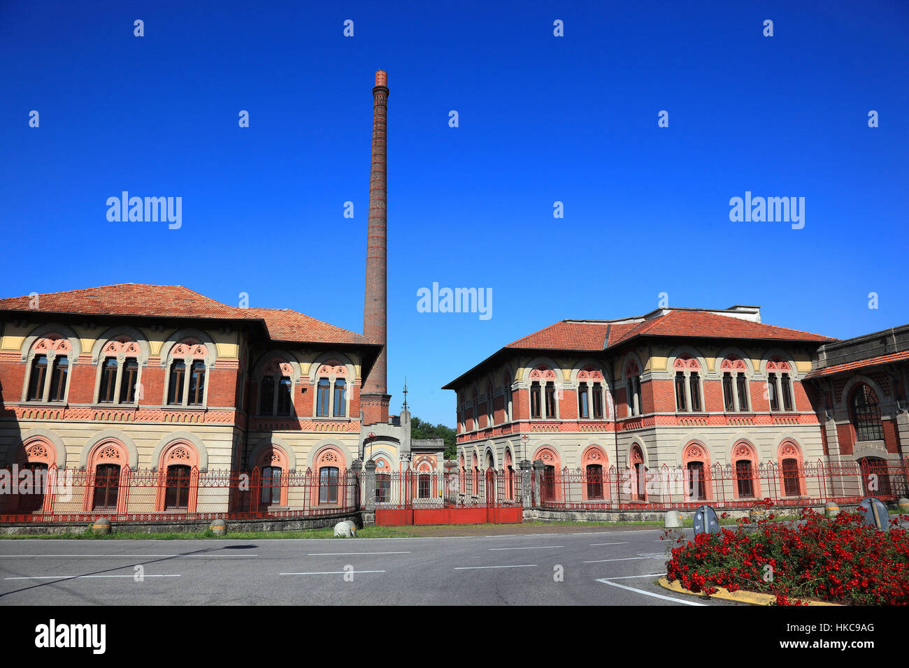 Italien, Arbeiter Dorf Crespi d ' Adda, Haupttor der ehemaligen Textilfabrik, Industriedenkmal, UNESCO Stockfoto
