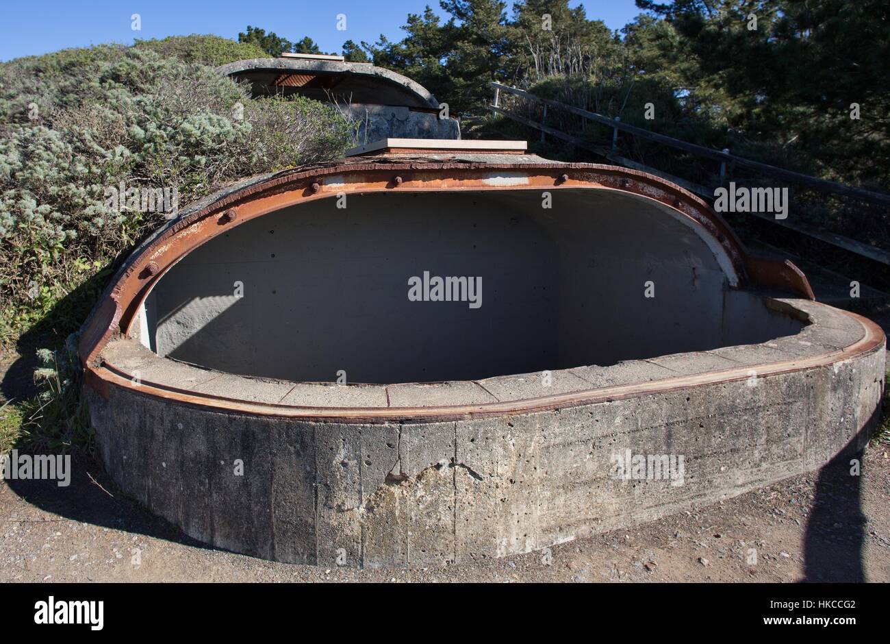 Ein Basis-Endstation verwendet während des zweiten Weltkriegs am Muir Beach übersehen in Kalifornien, USA. Stockfoto