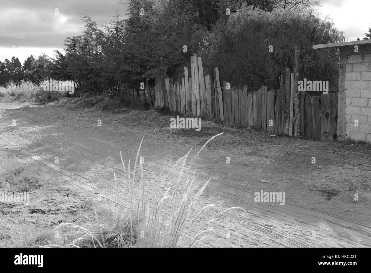 Straße in ländlichen Dorf in Mexiko, befindet sich unter zwei Vulkane auch Pico de Orizaba Stockfoto