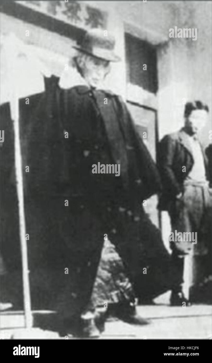 Park Jungyangs Kunstwerk aus dem Jahr 1949 veranschaulicht den unverwechselbaren Ansatz des Künstlers in der Malerei der Mitte des 20. Jahrhunderts, der sich auf koreanische Einflüsse und ausdrucksstarke Farbgebungen konzentriert. Stockfoto