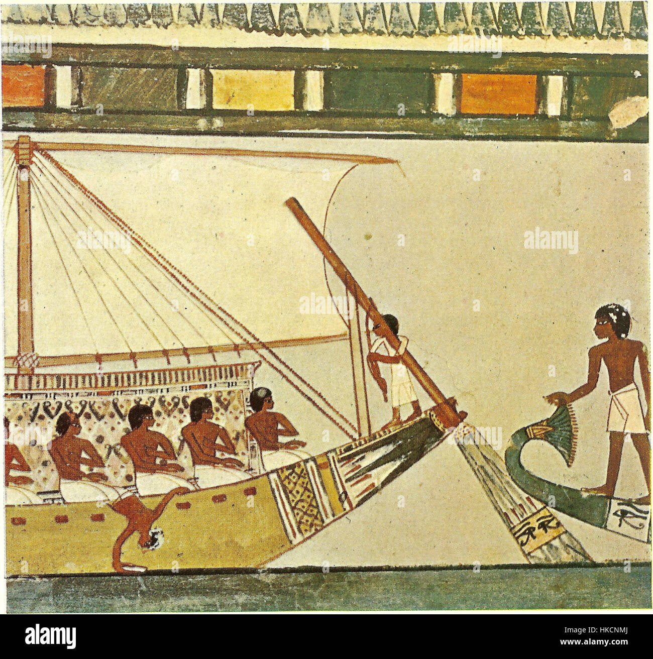 Dieses Bild zeigt eine detaillierte Szene aus dem Grab von Menna, einem alten ägyptischen Grab in Theben. Es zeigt ein Begräbnisboot, das bei den Begräbnisritualen der damaligen Zeit verwendet wurde und die Reise ins Jenseits symbolisiert. Das Kunstwerk spiegelt die Begräbnispraktiken des alten Ägyptens und ihre Betonung auf die Versorgung der Verstorbenen im Jenseits wider. Stockfoto