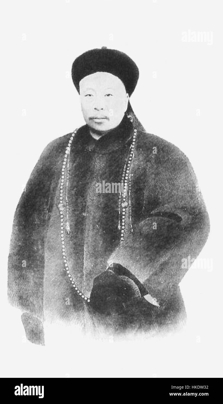 Xu Jingchengs Kunstwerk bietet einen Einblick in die traditionelle chinesische Malerei, die sich durch zarte Pinselarbeiten und klassische Themen auszeichnet. Das Stück spiegelt die Beherrschung chinesischer künstlerischer Techniken und seine Auseinandersetzung mit Themen der Natur und Geschichte wider. Stockfoto
