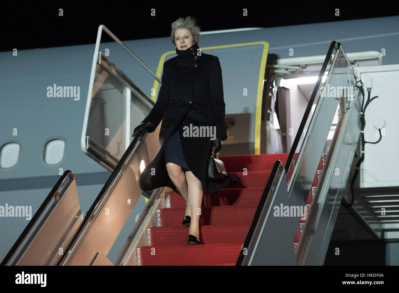 Premierminister Theresa May kommt auf Andrews Air Force Base in Washington DC, USA, vor der morgigen Sitzung mit US-Präsident Donald Trump im Weißen Haus. Stockfoto