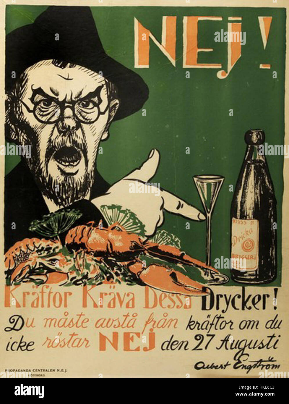 Dieses Bild zeigt eine Flasche Krftorkrvadessadryck, eine Art Getränk von Engström, die im Detail aufgenommen wurde. Das Foto zeigt das Branding und das Design der Flasche, was die Marktpräsenz des Produkts widerspiegelt. Stockfoto