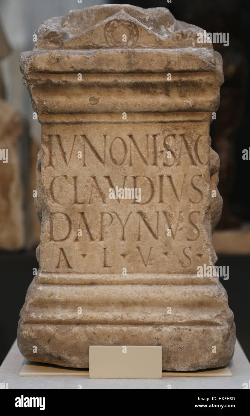 Stein der Göttin Juno geweihten Altar. Marmor. 1. Jahrhundert. Augusta Emerita, Merida, Badajoz. Spanien. Stockfoto