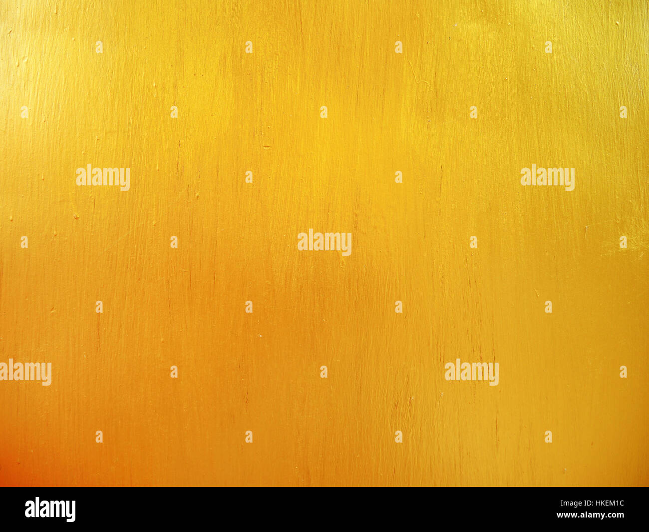 Gold-metallic-Lackierung auf Stahl Textur Hintergrund Stockfoto