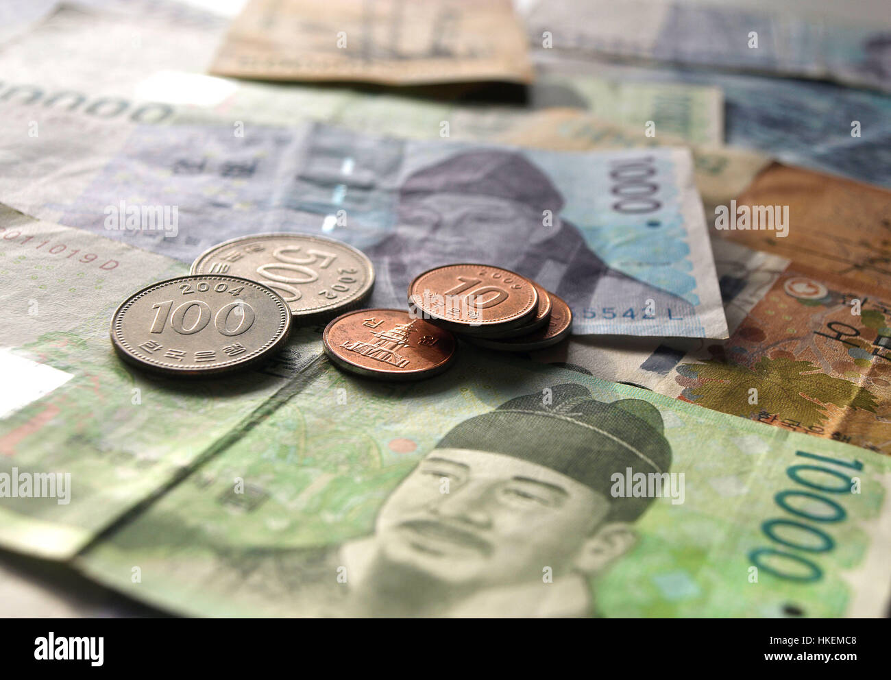 Korean Won Coin Currency Stockfotos & Korean Won Coin Currency Bilder ...