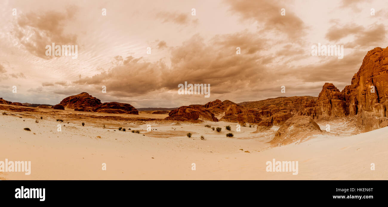 Panorama aus Sand und Fels Wüste Sinai, Ägypten, Afrika Stockfoto