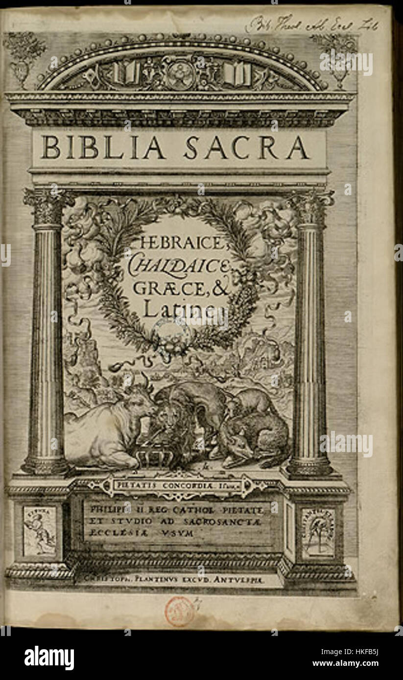 Die Poliglotta-Bibel ist eine historisch bedeutende mehrsprachige Bibel, die Übersetzungen in mehreren Sprachen präsentiert und ein Schlüsselobjekt für das Studium historischer religiöser Texte und ihrer kulturellen Auswirkungen ist. Stockfoto