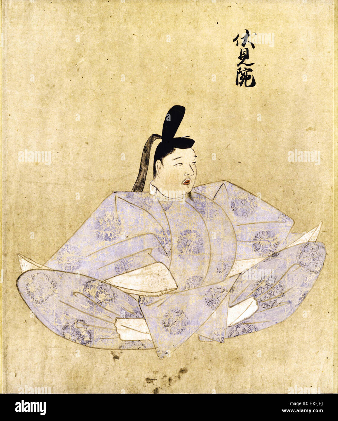 Kaiser Fushimi von Japan, dargestellt in diesem historischen Gemälde, repräsentiert die Ära der japanischen kaiserlichen Führung. Seine Herrschaft prägte das moderne Japan, und das Kunstwerk fängt seine würdevolle Präsenz und königliche Kleidung ein. Stockfoto