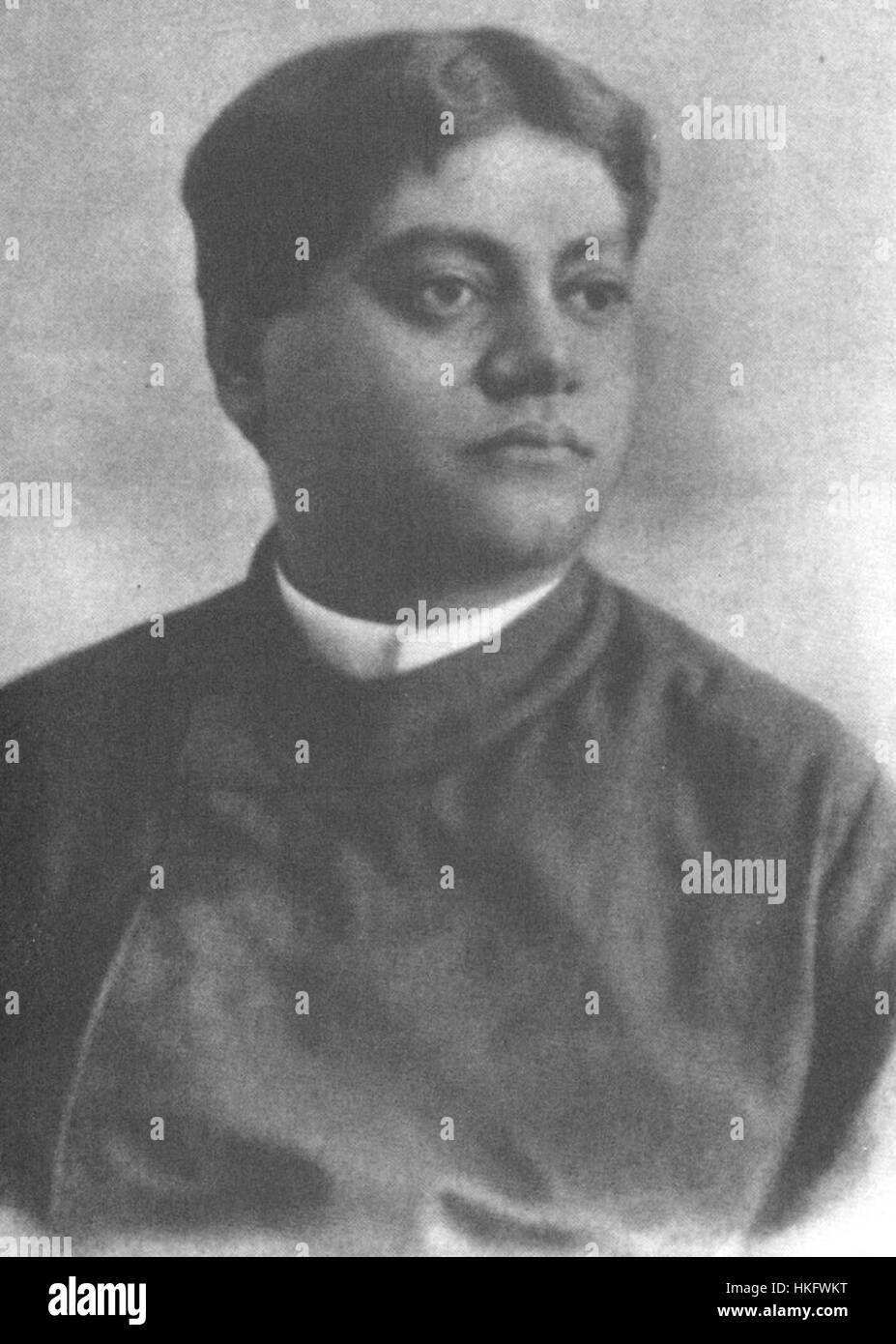 Dieses Gemälde zeigt Swami Vivekananda im World Parliament of Religions in Chicago 1893, einen entscheidenden Moment in seinem Leben, als er die hinduistische Philosophie in den Westen einführte. Das Kunstwerk fängt seine würdevolle Präsenz während dieser historischen Rede ein und markiert einen wichtigen Moment im interreligiösen Dialog. Stockfoto Dieses Gemälde zeigt Swami Vivekananda im World Parliament of Religions in Chicago 1893, einen entscheidenden Moment in seinem Leben, als er die hinduistische Philosophie in den Westen einführte. Das Kunstwerk fängt seine würdevolle Präsenz während dieser historischen Rede ein und markiert einen wichtigen Moment im interreligiösen Dialog. Stockfoto