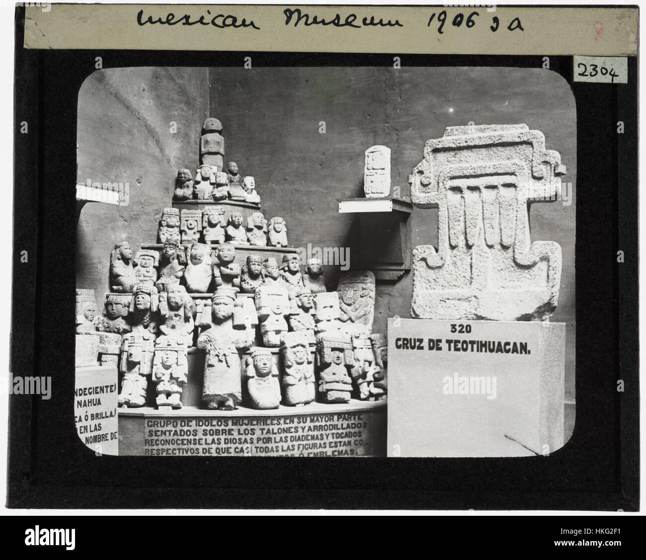 *YORYM TA2304 1* ist ein historisches Kunstwerk, das für seine detaillierte Darstellung des europäischen Lebens des 18. Jahrhunderts bekannt ist. Das Gemälde beleuchtet den Lebensstil und die Mode der Zeit und bietet einen Einblick in das tägliche Leben. Stockfoto