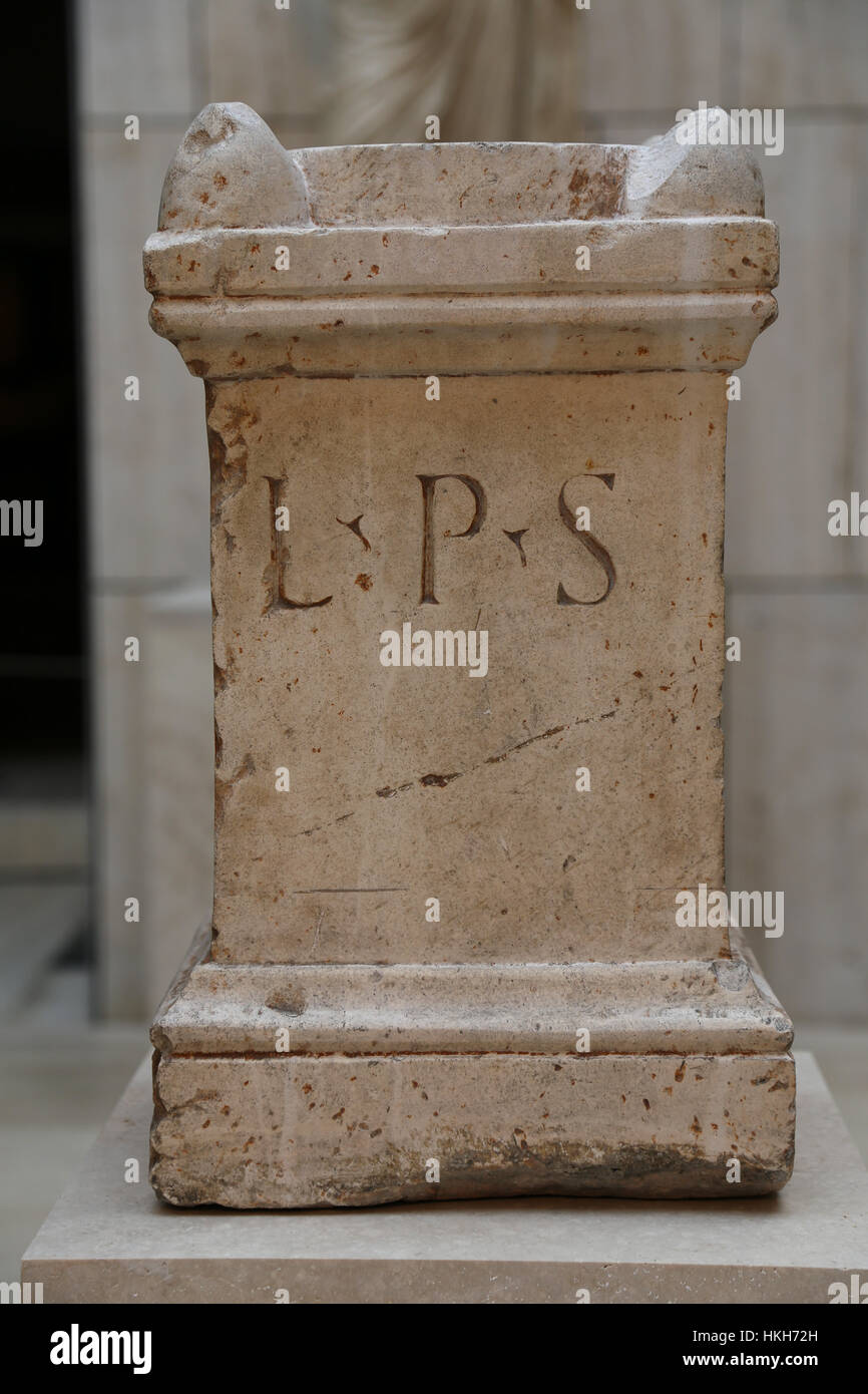 Altar der Stein Liber Pater Kreuzbein. Marmor. 1. Jahrhundert. Augusta Emerita (Mérida). Spanien. Stockfoto