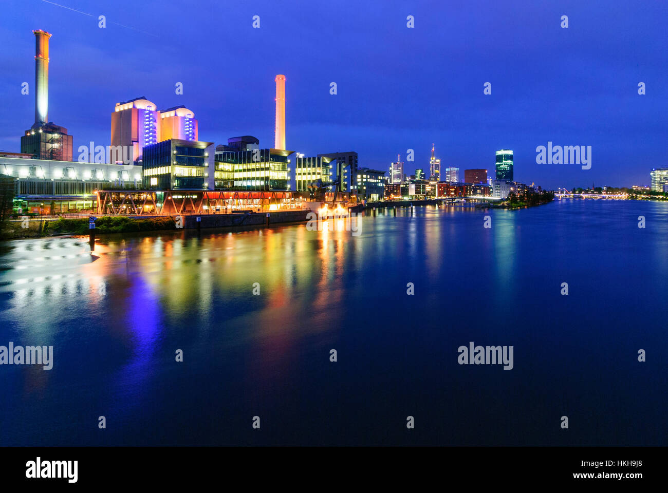 Frankfurt Am Main: West-Heizwerk der Mainova AG bin Westhafen, Hessen, Main, Hessen, Deutschland Stockfoto