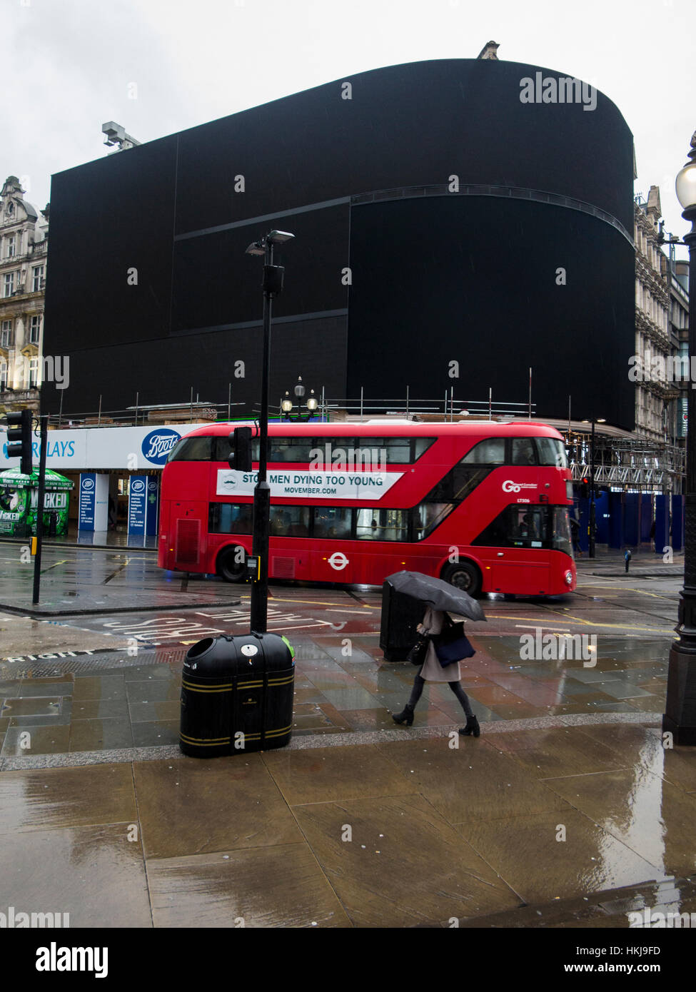 Piccadilly ohne Lichter an einem grauen Wintertag Stockfoto