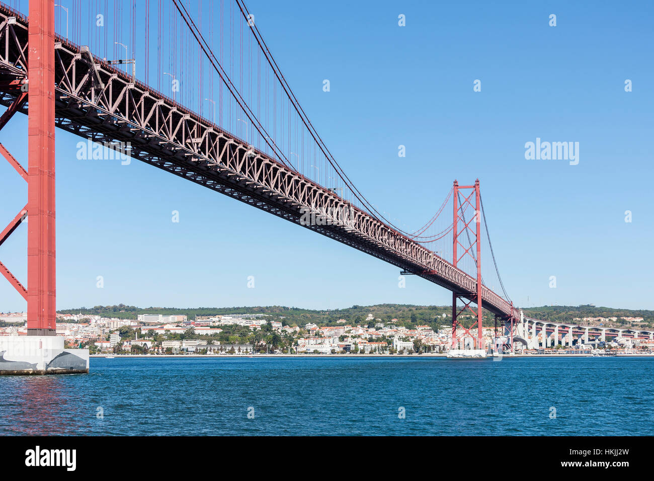 Brücke über den Fluss, am 25. April Brücke, Tejo, Lissabon, Portugal Stockfoto