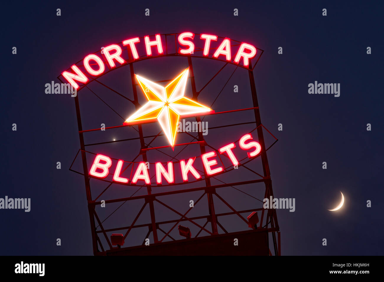 Beleuchtete North Star decken unterzeichnen in der Innenstadt von Minneapolis, Minnesota. Stockfoto