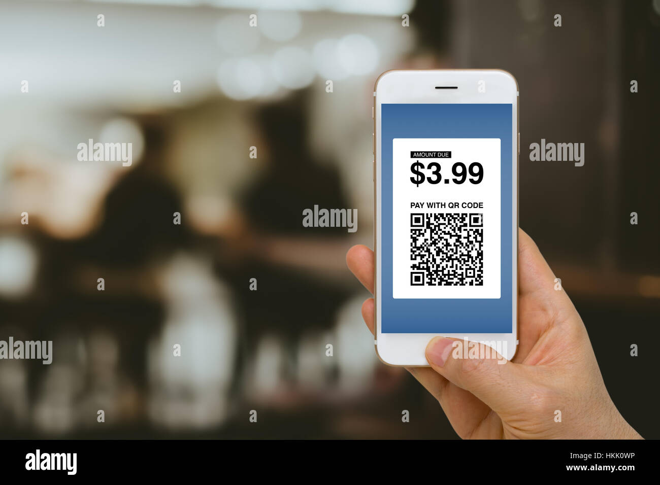 FinTech Konzept, Zahlung für waren und Dienstleistungen per Smartphone mit E-Wallet und E-Geld. Stockfoto