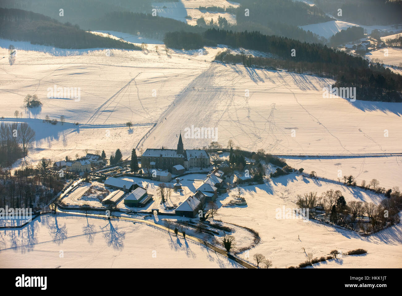 Kloster Oelinghausen im Winter, Arnsberg, Neheim-Hüsten, Sauerland, Nordrhein-Westfalen, Deutschland Stockfoto