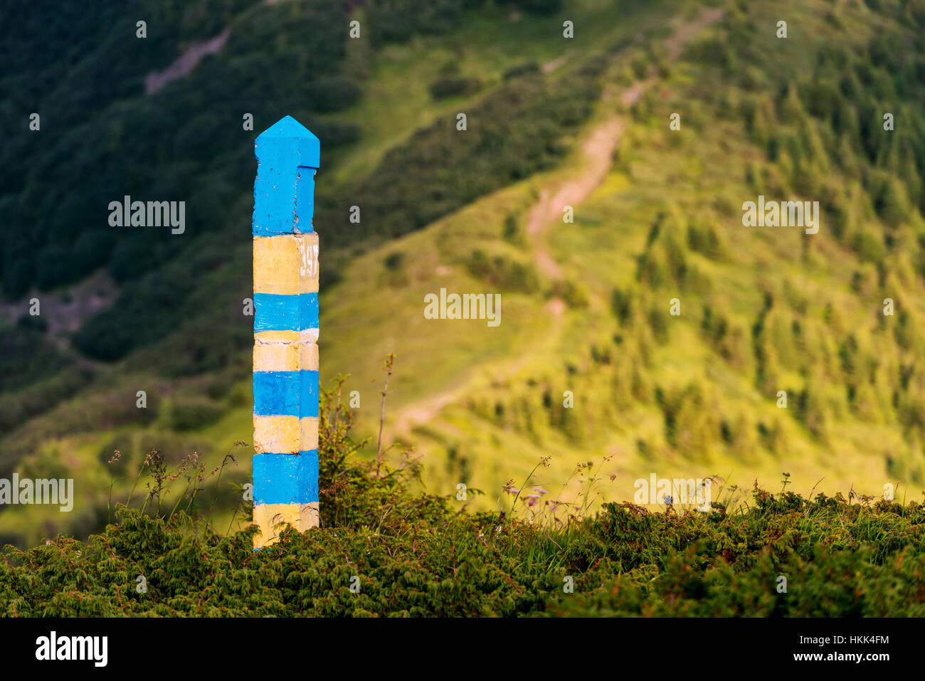 Staatsgrenze Ukraine in Berg Stockfoto