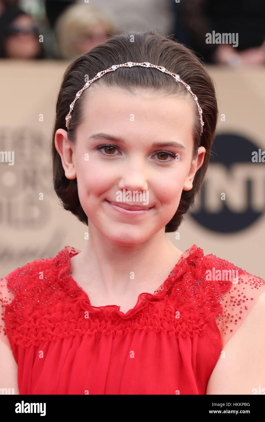 Los Angeles, USA. Januar 2017. Millie Bobby Brown bei Den 23. Annual Screen Actors Guild Awards im Shrine Auditorium in Los Angeles, Kalifornien. Kredit: Faye Sadou/Media Punch/Alamy Live News Stockfoto