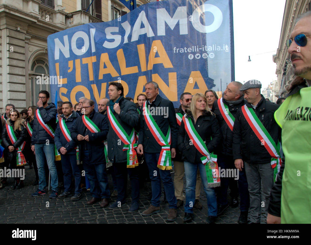 Rom, Italien. 28. Januar 2017. Demonstration von Anhängern der rechtsextremen Partei Brüder von Italien Partei. An Orten der Parteichef, Giorgia Meloni. Matteo Salvini (Lega Nord) und andere Mitglieder des Mitte-rechts-Credit: Patrizia Cortellessa/Pacific Press/Alamy Live News Stockfoto