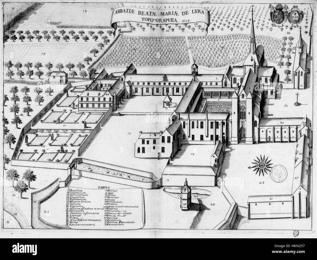 Die Abbaye Notre-Dame de Lyre ist in diesem Stich aus dem Monasticon Gallicanum dargestellt, einem historischen Werk, das französische Abteien und ihre Bedeutung im Mittelalter dokumentiert. Dieses Stück repräsentiert das religiöse Erbe Frankreichs. Stockfoto