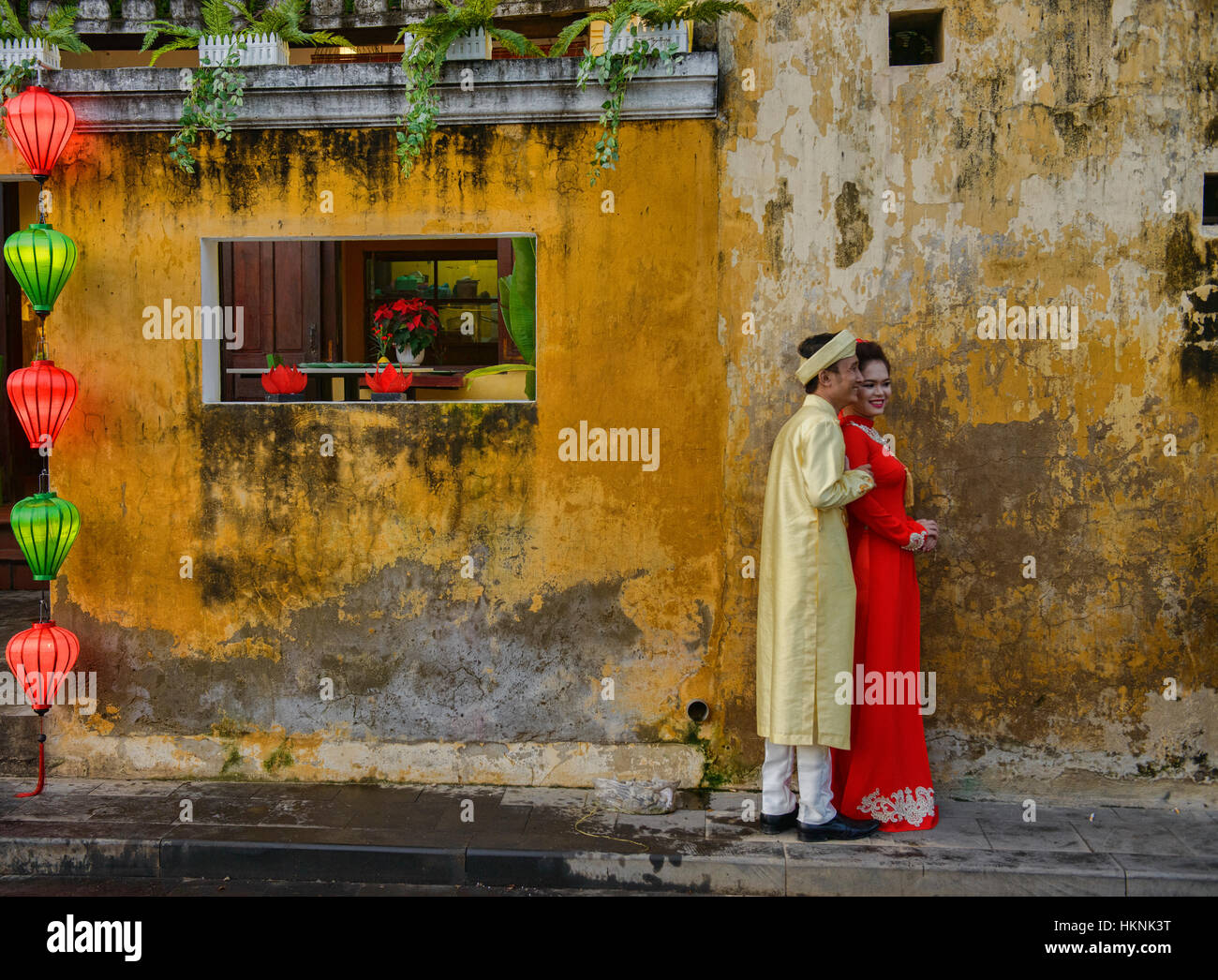 Eheglück in der alten Stadt Hoi an, Vietnam Stockfoto