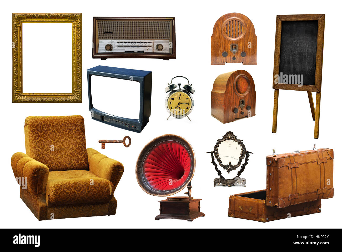Sammlung von Vintage retro-Heimat verwandte Objekte isoliert auf weißem Hintergrund - Sessel, Grammophon, Schlüssel, Spiegel, Bilderrahmen, Funkgerät Stockfoto
