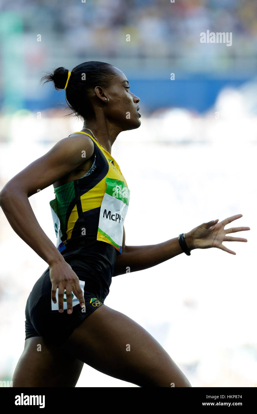 Rio De Janeiro, Brasilien. 13. August 2016.  Leichtathletik, Stephenie Ann McPherson (JAM) im Wettbewerb der Frauen 400m Vorlauf in 2016 Olympischen Sommer-Spiele Stockfoto