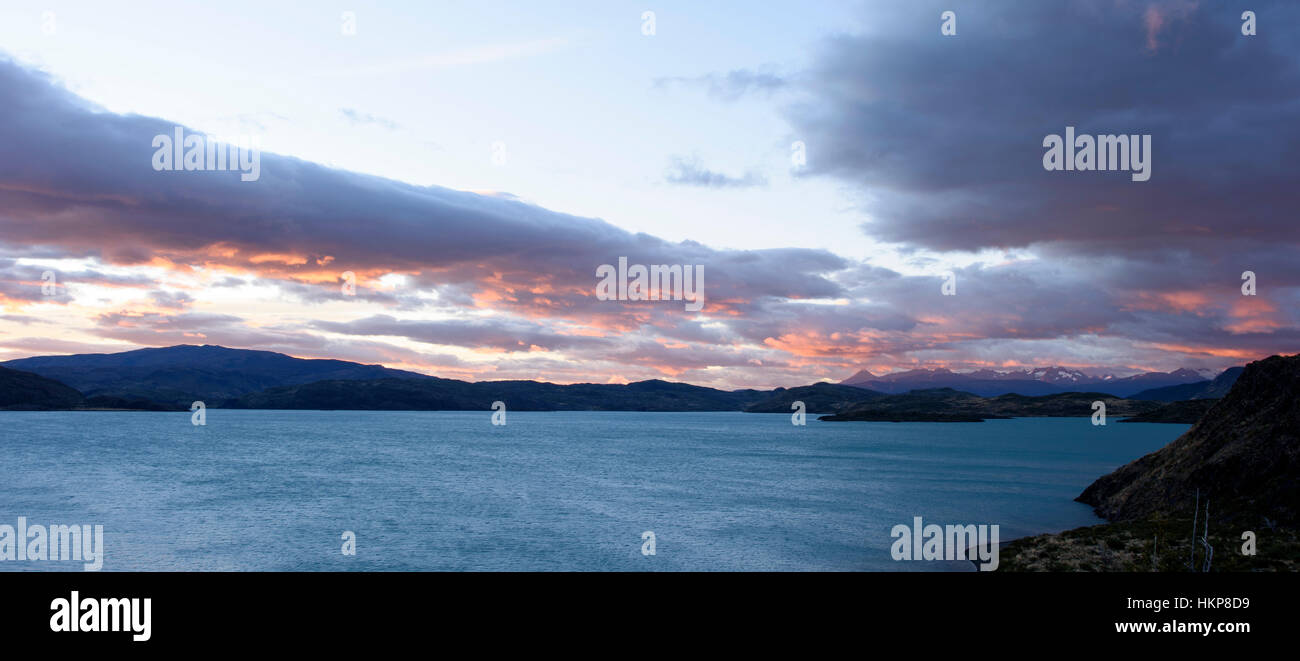 Sunrise Pehoe See Torres del Paine Nationalpark-Chile. Stockfoto