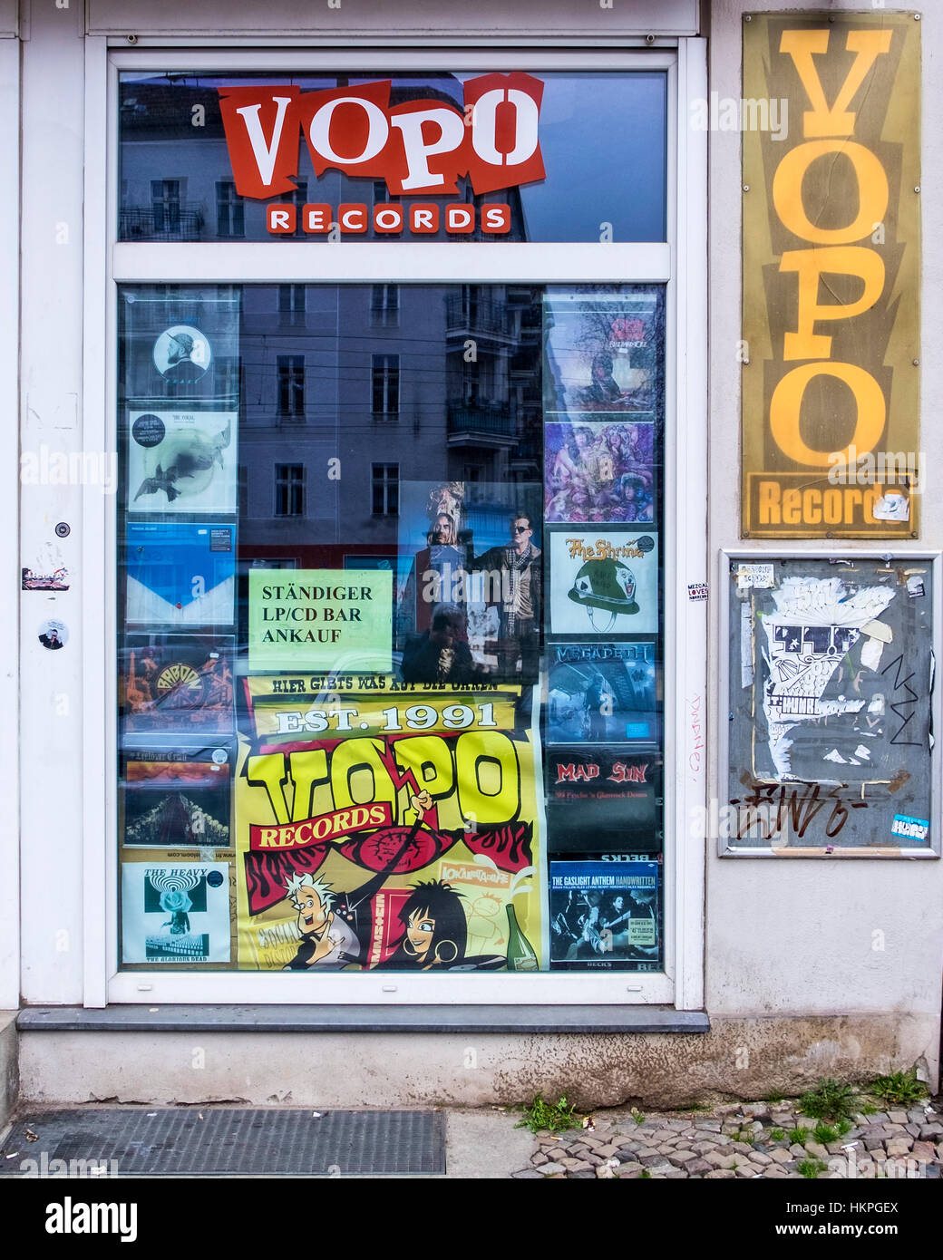 Berlin, Prenzlauer Berg. Vopo Records, Shop, Verkauf von alten Vinyl- Schallplatten Stockfotografie - Alamy