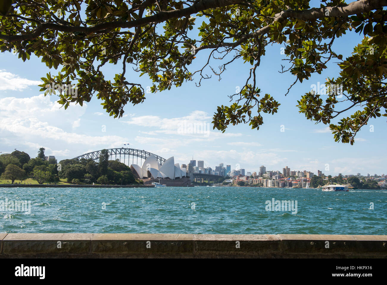 Blick auf das Opernhaus und die Harbour Bridge von Frau Macquarie Point in Sydney, New South Wales Australien Stockfoto