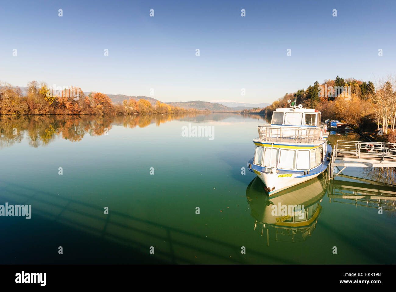 Seidendorf: Passagierschiff auf dem Hafenplatz auf dem Völkermarkter Stausee der Drau, Kärnten, Kärnten, Österreich Stockfoto